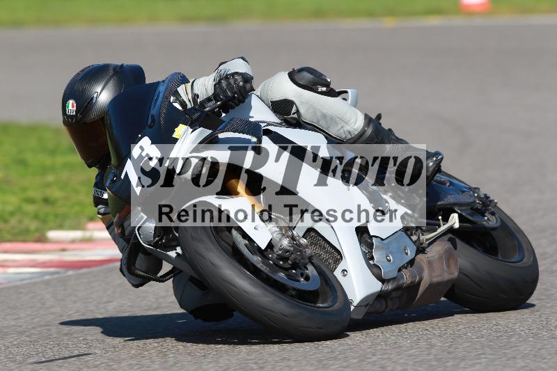 /Archiv-2022/64 19.09.2022.09 Plüss Moto Sport Yamaha Fun Day ADR/Sportfahrer/73